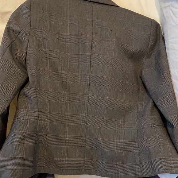 Multi-color H&M blazer size 4 runs small - Picture 4 of 4